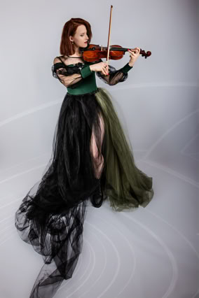 Stylizacyjna Sesja Fotograficzna. Portret Kobiety. Kobieca sesja zdjęciowa.