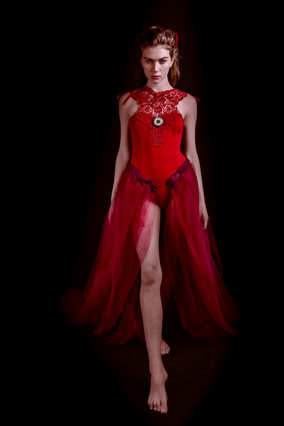 Stylizacyjna Sesja Fotograficzna. Portret Kobiety. Kobieca sesja zdjęciowa.